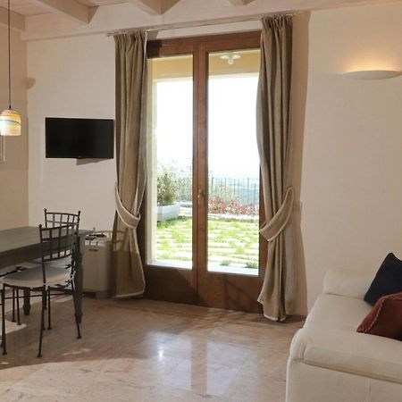 Casa Vacanze Squarcialupi Кастелина ин Шианти Экстерьер фото