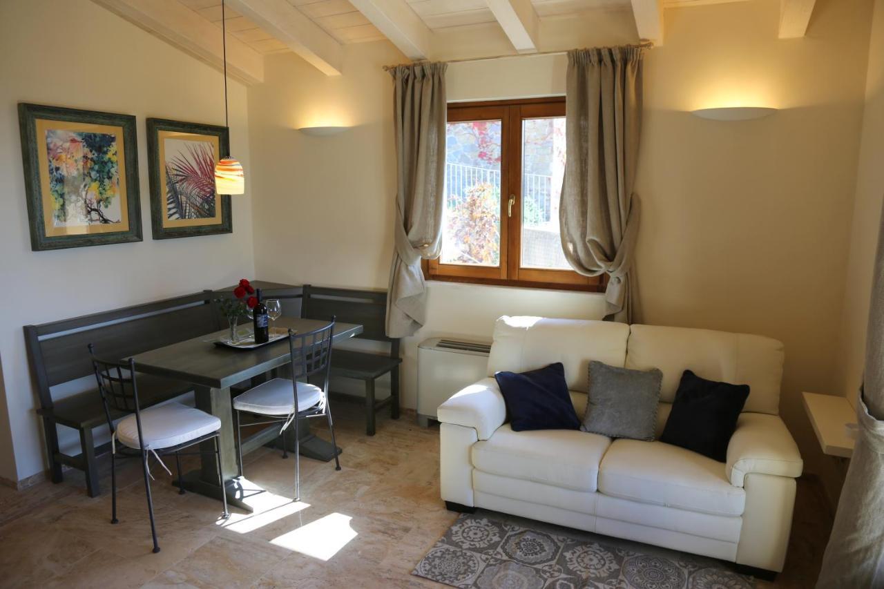 Casa Vacanze Squarcialupi Кастелина ин Шианти Экстерьер фото