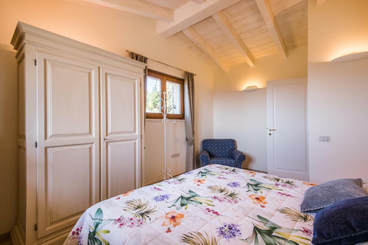 Casa Vacanze Squarcialupi Кастелина ин Шианти Экстерьер фото