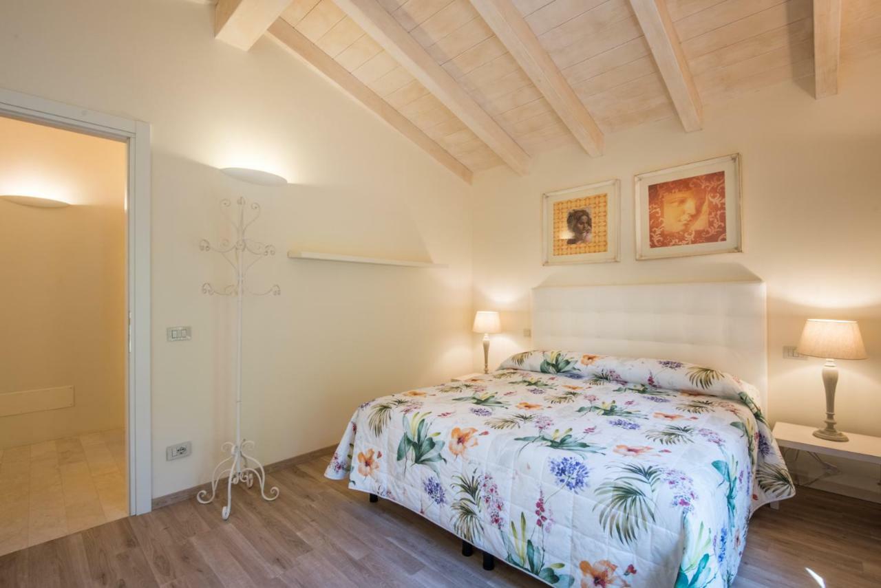 Casa Vacanze Squarcialupi Кастелина ин Шианти Экстерьер фото