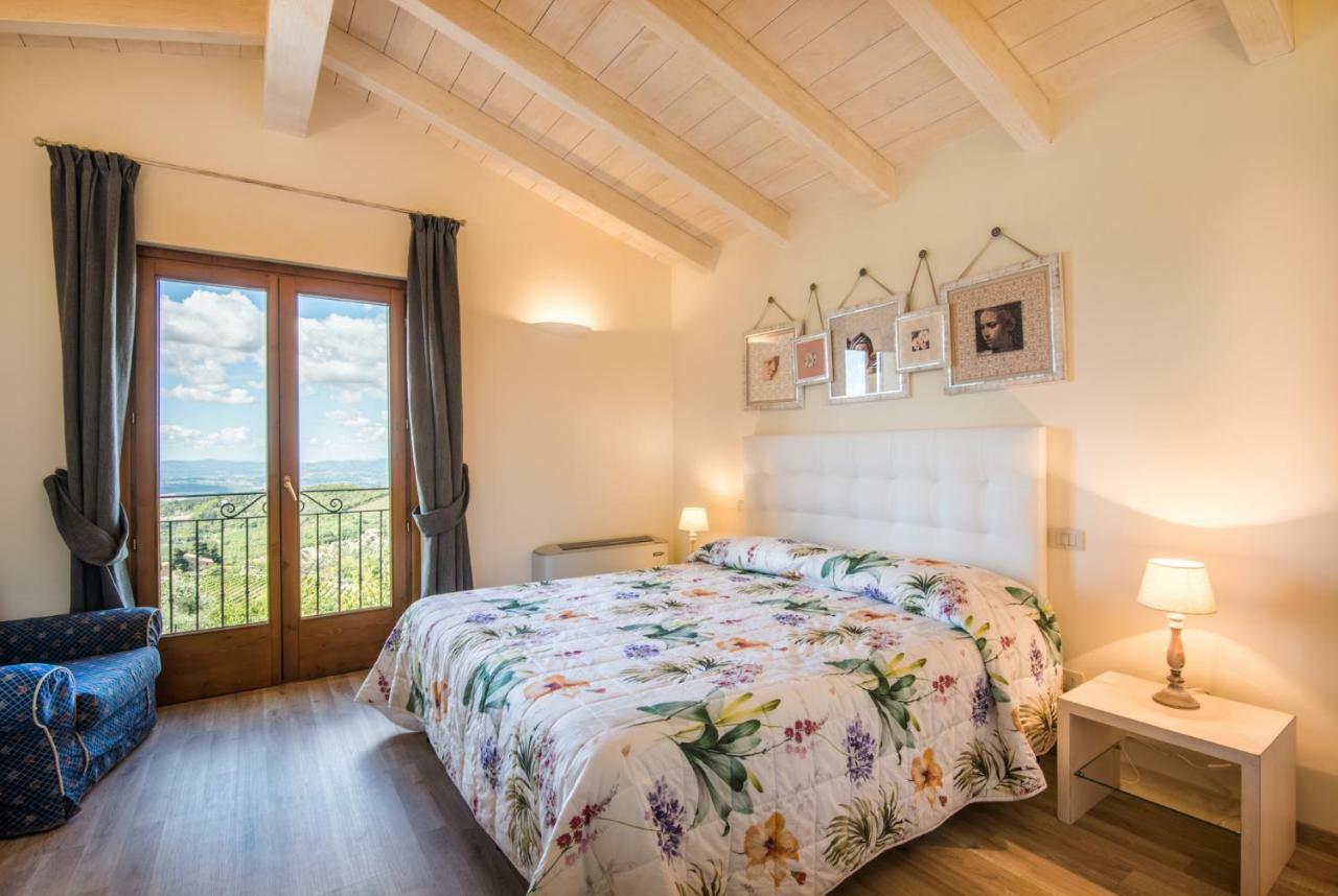 Casa Vacanze Squarcialupi Кастелина ин Шианти Экстерьер фото